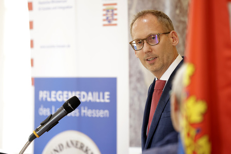 Verleihung der Hessischen Pflegemedaille in Wiesbaden