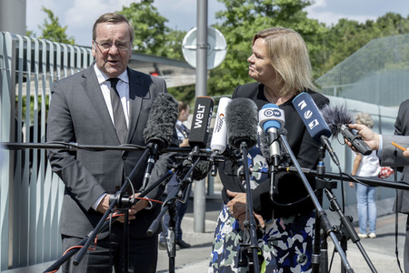 Pressestatements nach der 69. Sitzung des Bundeskabinetts in Berlin
