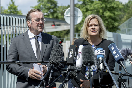 Pressestatements nach der 69. Sitzung des Bundeskabinetts in Berlin