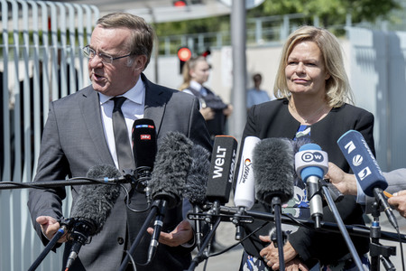 Pressestatements nach der 69. Sitzung des Bundeskabinetts in Berlin