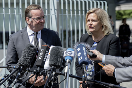 Pressestatements nach der 69. Sitzung des Bundeskabinetts in Berlin