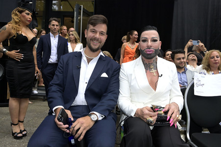 Jasmin Erbas Fashion Show auf der Berlin Fashion Week S/S 2024