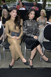 Jasmin Erbas Fashion Show auf der Berlin Fashion Week S/S 2024