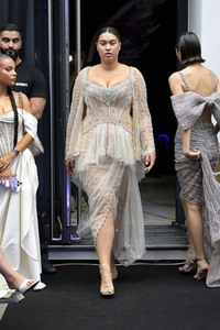Jasmin Erbas Fashion Show auf der Berlin Fashion Week S/S 2024