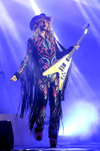 Konzert von Tokio Hotel beim Christopher Street Day in Berlin