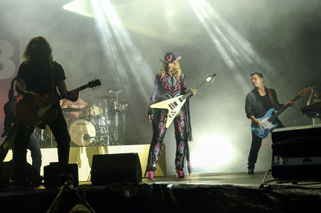 Konzert von Tokio Hotel beim Christopher Street Day in Berlin