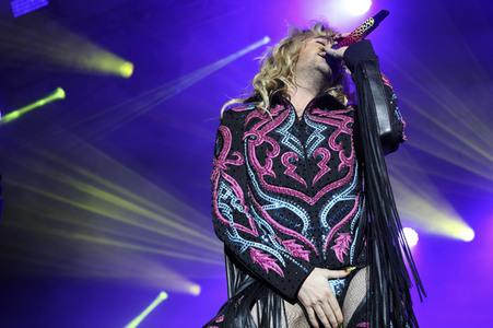 Konzert von Tokio Hotel beim Christopher Street Day in Berlin