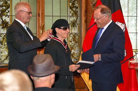 Großes Verdienstkreuz für die Scorpions in Hannover