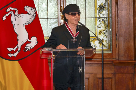 Großes Verdienstkreuz für die Scorpions in Hannover