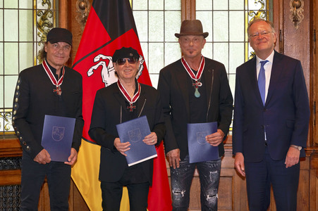 Großes Verdienstkreuz für die Scorpions in Hannover