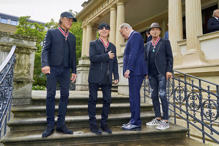 Großes Verdienstkreuz für die Scorpions in Hannover