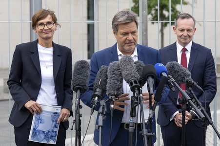 Pressestatement zum Kabinettsbeschluss zur Nationalen Wasserstoffstrategie in Berlin