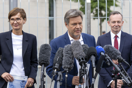 Pressestatement zum Kabinettsbeschluss zur Nationalen Wasserstoffstrategie in Berlin