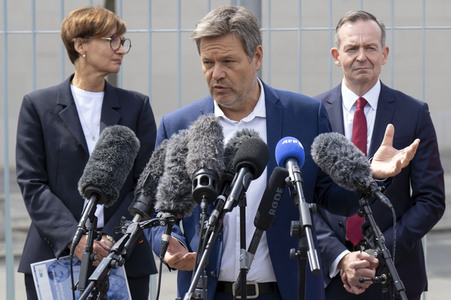 Pressestatement zum Kabinettsbeschluss zur Nationalen Wasserstoffstrategie in Berlin