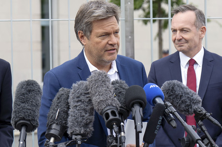 Pressestatement zum Kabinettsbeschluss zur Nationalen Wasserstoffstrategie in Berlin
