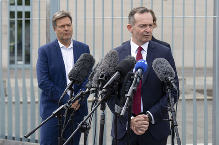 Pressestatement zum Kabinettsbeschluss zur Nationalen Wasserstoffstrategie in Berlin