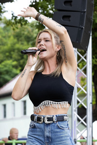 Konzert von Sonia Liebing in Kreba-Neudorf