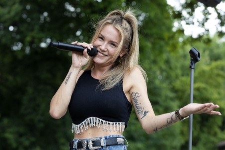 Konzert von Sonia Liebing in Kreba-Neudorf