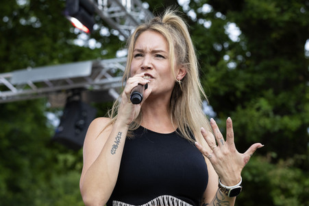 Konzert von Sonia Liebing in Kreba-Neudorf