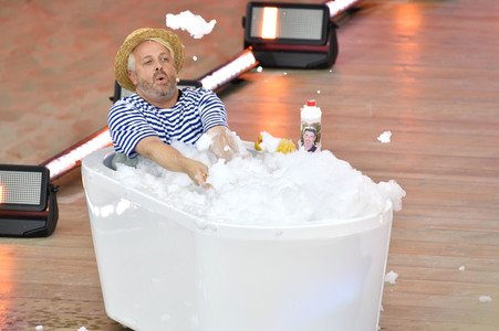 TV-Show 'Die große Schlagerstrandparty 2023 - wir feiern die 80er!' in Gelsenkirchen