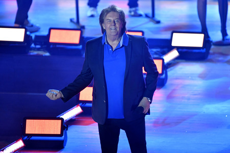 TV-Show 'Die große Schlagerstrandparty 2023 - wir feiern die 80er!' in Gelsenkirchen