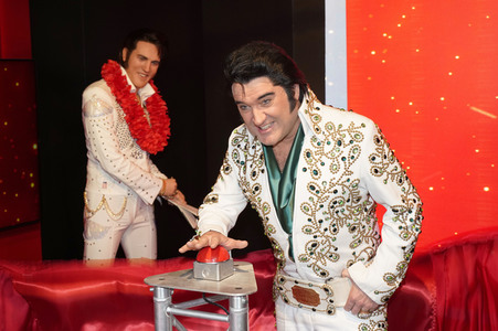 Präsentation der restaurierten Wachsfigur von Elvis Presley in Berlin
