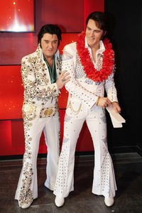 Präsentation der restaurierten Wachsfigur von Elvis Presley in Berlin