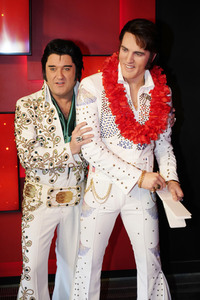 Präsentation der restaurierten Wachsfigur von Elvis Presley in Berlin