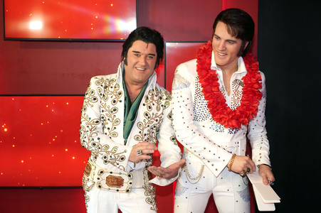 Präsentation der restaurierten Wachsfigur von Elvis Presley in Berlin