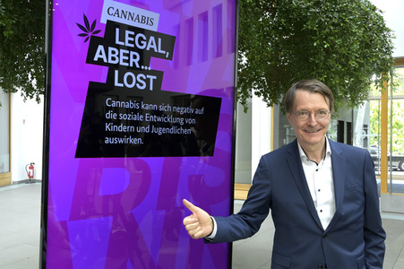 Bundespressekonferenz Cannabis-Gesetz I in Berlin