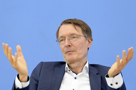 Bundespressekonferenz Cannabis-Gesetz I in Berlin