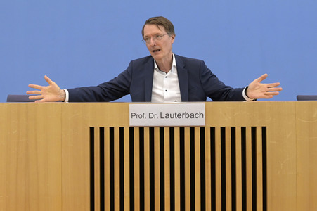 Bundespressekonferenz Cannabis-Gesetz I in Berlin