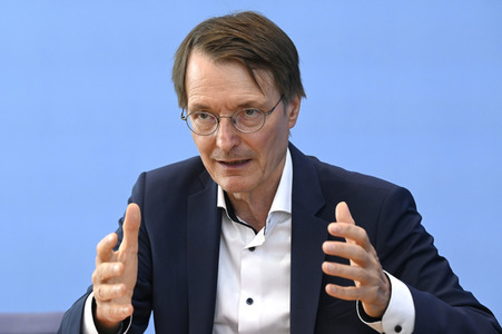 Bundespressekonferenz Cannabis-Gesetz I in Berlin