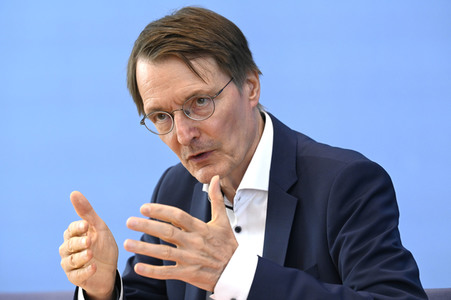 Bundespressekonferenz Cannabis-Gesetz I in Berlin