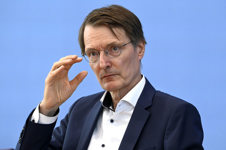 Bundespressekonferenz Cannabis-Gesetz I in Berlin