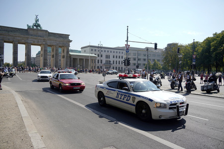 Kundgebung und Demofahrt ders  Red Knights MC Berlin