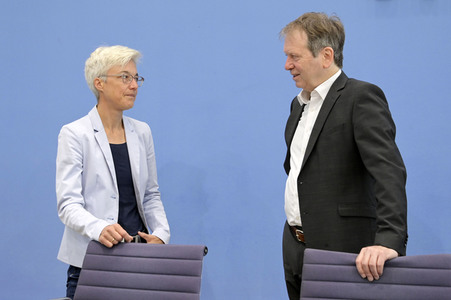 Bundespressekonferenz Expertenrat für Klimafragen in Berlin