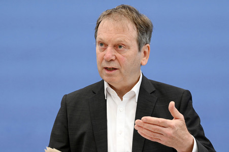 Bundespressekonferenz Expertenrat für Klimafragen in Berlin