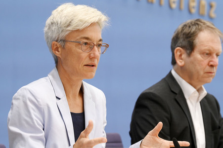 Bundespressekonferenz Expertenrat für Klimafragen in Berlin