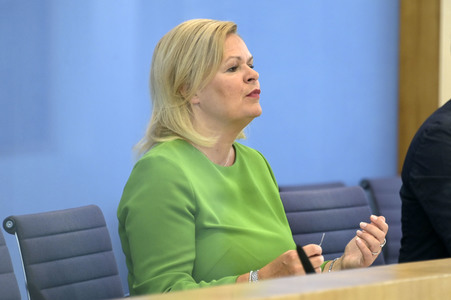 Bundespressekonferenz Gesetzentwurf für ein modernes Staatsangehörigkeitsrecht in Berlin
