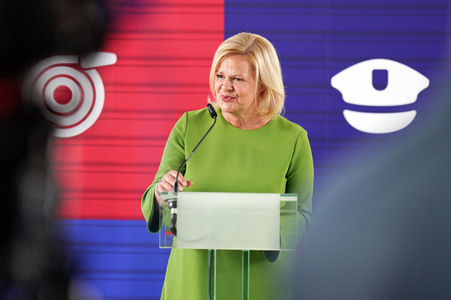 Start der Kampagne 'Zusammen für mehr Respekt' in Berlin