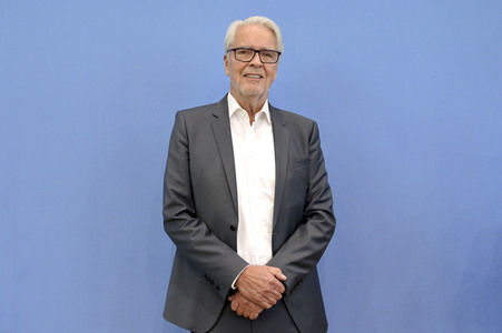 Bundespressekonferenz Umfrage Pflegekosten in Berlin