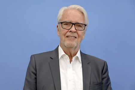 Bundespressekonferenz Umfrage Pflegekosten in Berlin