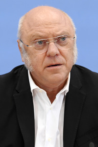 Bundespressekonferenz Umfrage Pflegekosten in Berlin