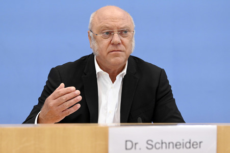 Bundespressekonferenz Umfrage Pflegekosten in Berlin