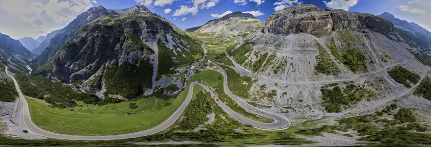 Symbolfoto Alpenpass