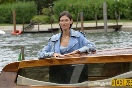 Bianca Balti bei der Ankunft am Hotel Excelsior, Internationale Filmfestspiele von Venedig 2023