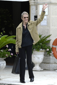 Ankunft von Charlotte Rampling am Hotel Excelsior, Internationale Filmfestspiele von Venedig 2023