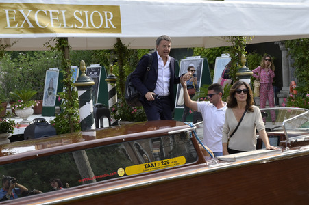Matteo Renzi bei der Abfahrt vom Hotel Excelsior, Internationale Filmfestspiele von Venedig 2023
