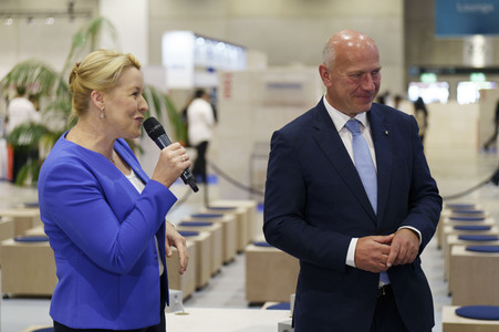 Kai Wegner und Franziska Giffey beim Eröffnungsrundgang auf der IFA 2023 in Berlin